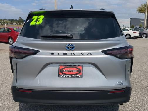 2023 Toyota Sienna XLE