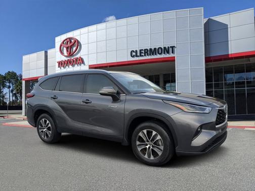 2021 Toyota Highlander Hybrid XLE