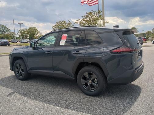 Cloud 2026 Toyota RAV4 LE