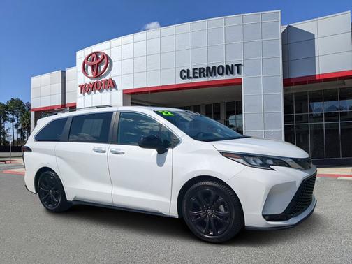 2022 Toyota Sienna XSE