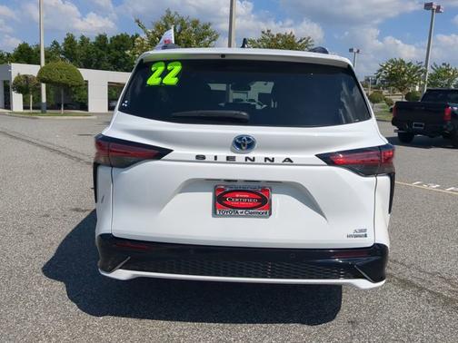 2022 Toyota Sienna XSE