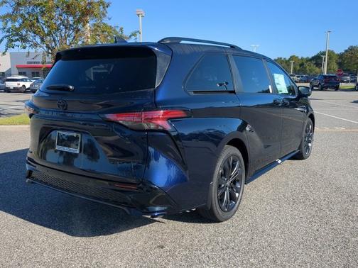 2025 Toyota Sienna XSE