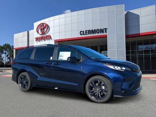 2025 Toyota Sienna XSE