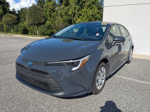 2025 Toyota Corolla Hybrid LE