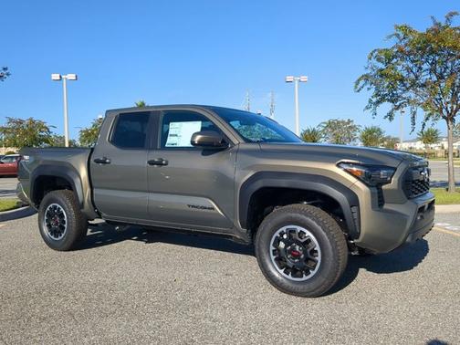 2025 Toyota Tacoma TRD Off Road