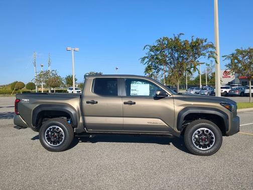 2025 Toyota Tacoma TRD Off Road