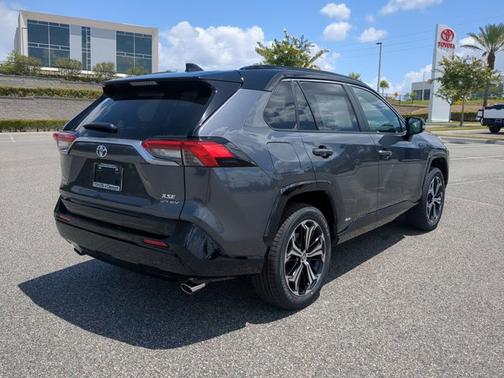 2025 Toyota RAV4 Plug-In Hybrid XSE