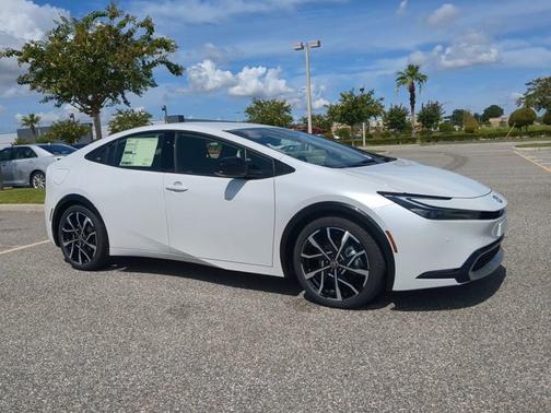 2025 Toyota Prius Plug-In Hybrid XSE