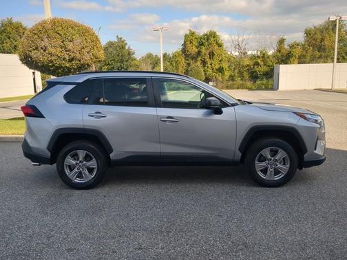 2024 Toyota RAV4 Hybrid LE