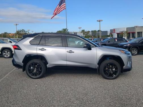 2025 Toyota RAV4 Hybrid XSE