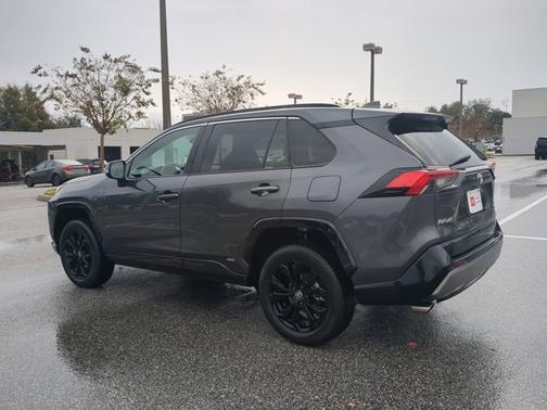 2023 Toyota RAV4 Hybrid SE