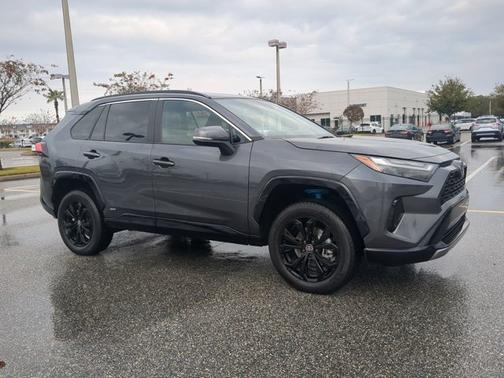 2023 Toyota RAV4 Hybrid SE