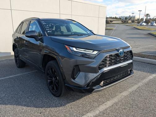 2023 Toyota RAV4 Hybrid SE