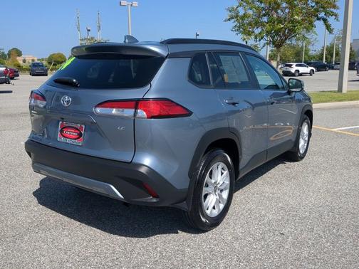 2024 Toyota Corolla Cross LE