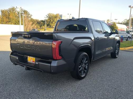 2022 Toyota Tundra Platinum