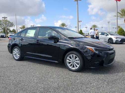 2025 Toyota Corolla Hybrid LE