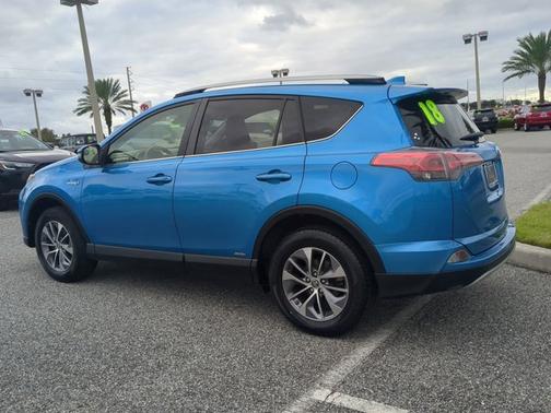 2018 Toyota RAV4 Hybrid LE