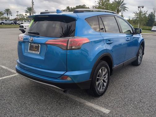 2018 Toyota RAV4 Hybrid LE