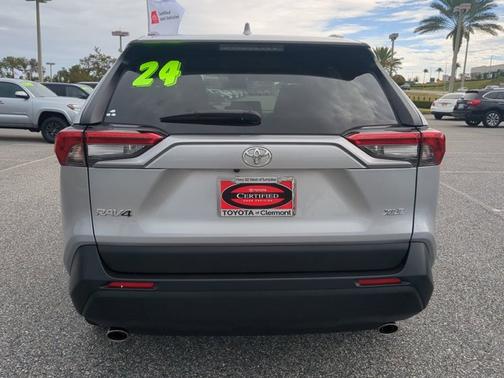 2024 Toyota RAV4 XLE