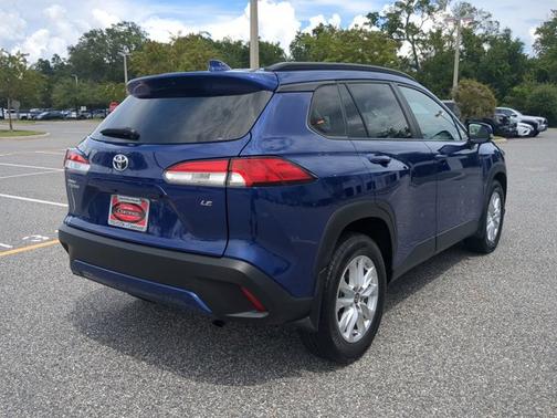 2024 Toyota Corolla Cross LE