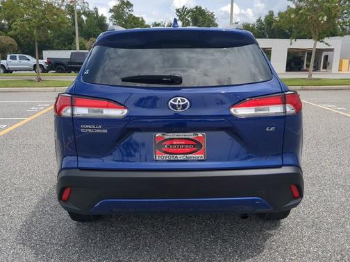 2024 Toyota Corolla Cross LE