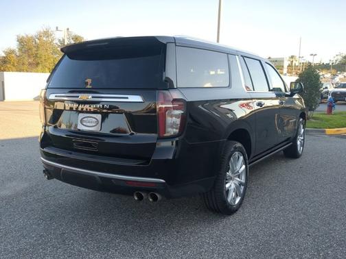 2023 Chevrolet Suburban High Country