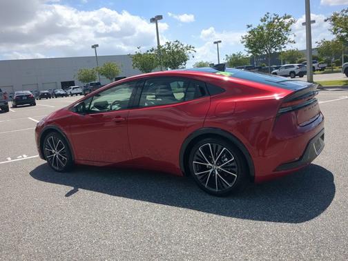 2024 Toyota Prius XLE