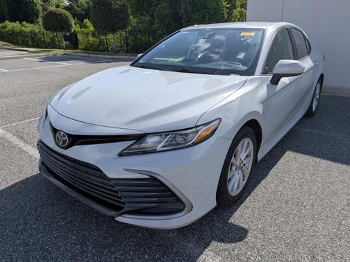 White 2022 Toyota Camry LE