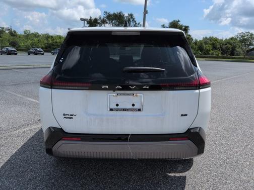 Ice 2026 Toyota RAV4 Plug-In Hybrid SE