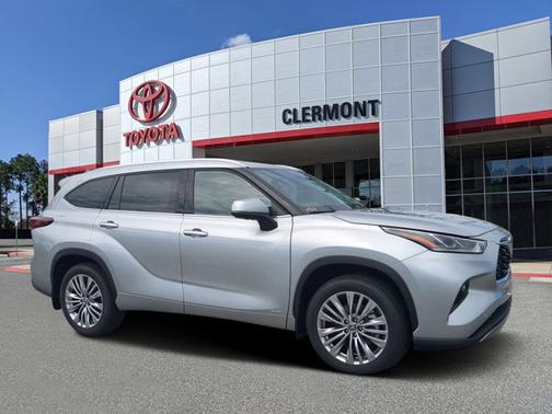 2025 Toyota Highlander Hybrid Platinum