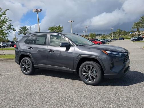 2025 Toyota RAV4 Hybrid XLE Premium