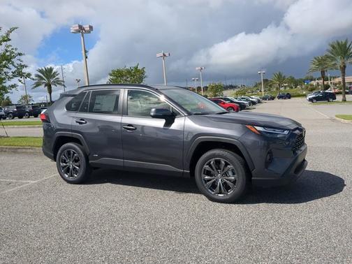2025 Toyota RAV4 Hybrid XLE Premium