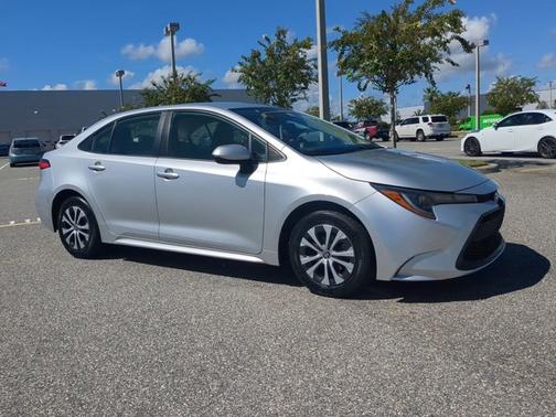 2022 Toyota Corolla Hybrid LE