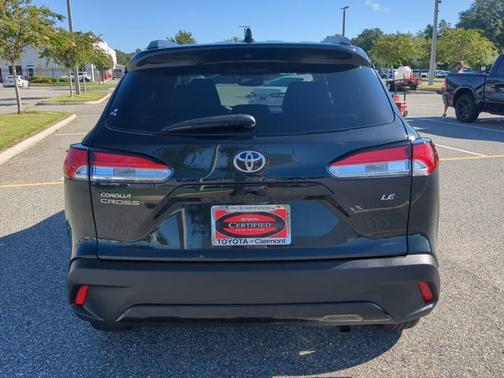 2024 Toyota Corolla Cross LE