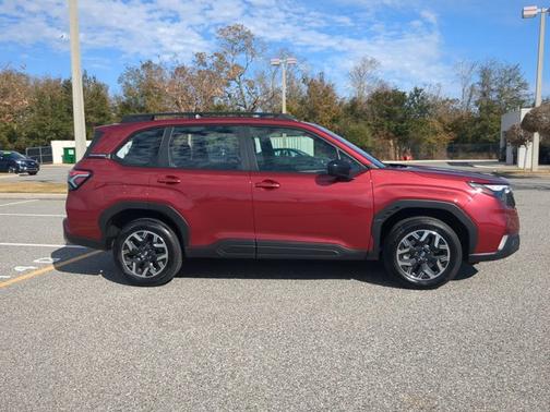 2025 Subaru Forester Base