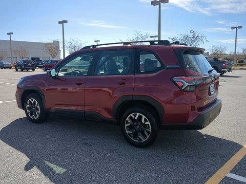 2025 Subaru Forester Base