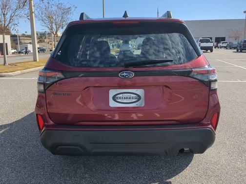 2025 Subaru Forester Base