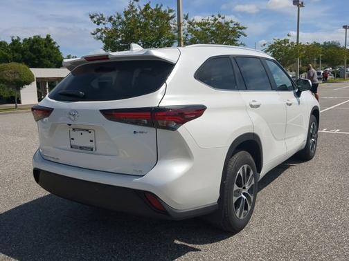 Wind Chill Prl 2026 Toyota Highlander Hybrid XLE