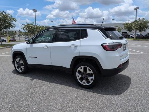 Bright White Clearcoat 2022 Jeep Compass Limited