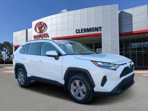 2024 Toyota RAV4 XLE