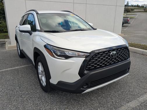 2023 Toyota Corolla Cross LE