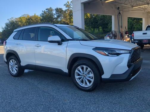 2023 Toyota Corolla Cross LE