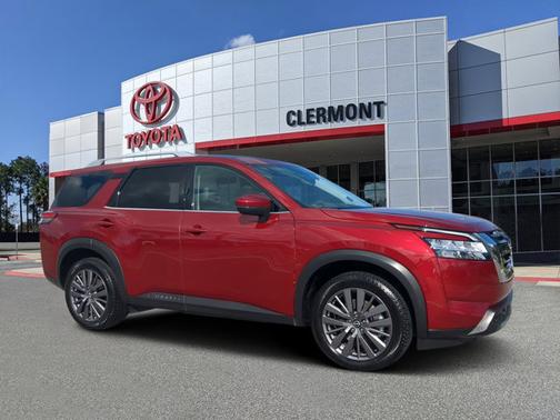 2023 Nissan Pathfinder SL