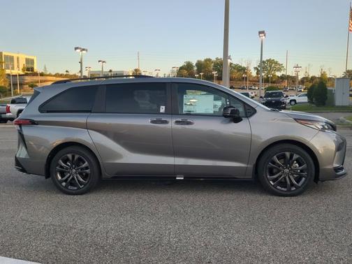2026 Toyota Sienna XSE