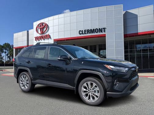 2025 Toyota RAV4 XLE Premium