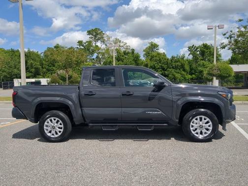 2024 Toyota Tacoma SR5