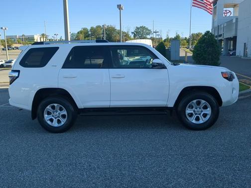 White 2022 Toyota 4Runner SR5 Premium