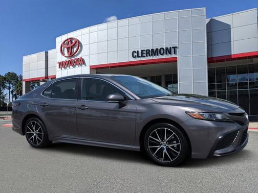 Predawn Gray Mica 2023 Toyota Camry SE