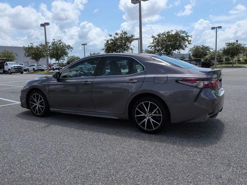 Predawn Gray Mica 2023 Toyota Camry SE
