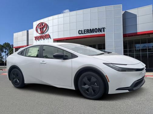 2025 Toyota Prius LE